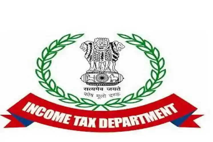 झारखंड-बिहार में आयकर विभाग की बड़ी दबिश, रांची समेत कई जिलों में एक साथ छापेमारी 