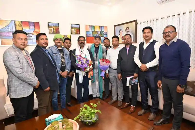 AASAA प्रतिनिधिमंडल ने CM से की शिष्टाचार भेंट, ‘आदिवासी महासभा 2026’ में शामिल होने का दिया आमंत्रण