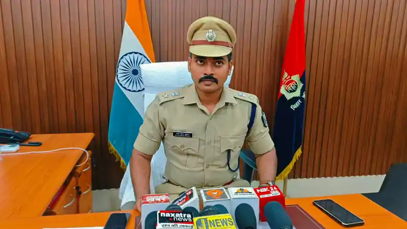 जहानाबाद पुलिस का अभियान जारी, 11 गिरफ्तार, 24 वारंटियों का रिकॉल जहानाबाद पुलिस का अभियान जारी, 11 गिरफ्तार, 24 वारंटियों का रिकॉल