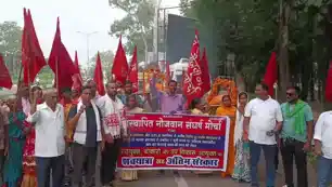7 सूत्री मांगों पर बवाल! प्रशासन के खिलाफ सड़कों पर उतरे विस्थापित