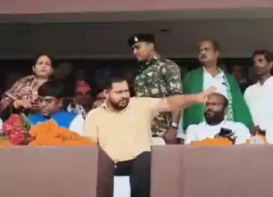 तेजस्वी का वार: "अब नीतीश से नहीं संभल रहा बिहार, गुजराती नहीं, अबकी बार बिहारी करेगा बिहार का नेतृत्व