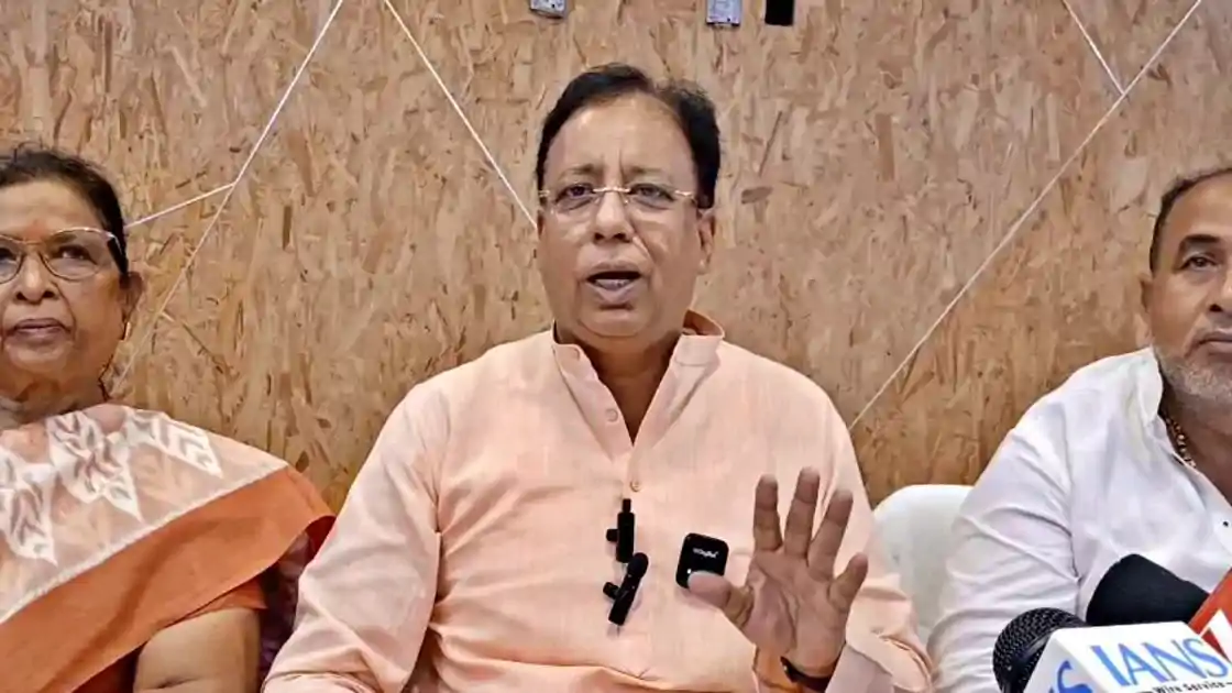 डीजल चोरी के आरोप पर भड़के संजय जायसवाल- प्रशांत किशोर माफी मांगें, नहीं तो मानहानि का केस करूंगा