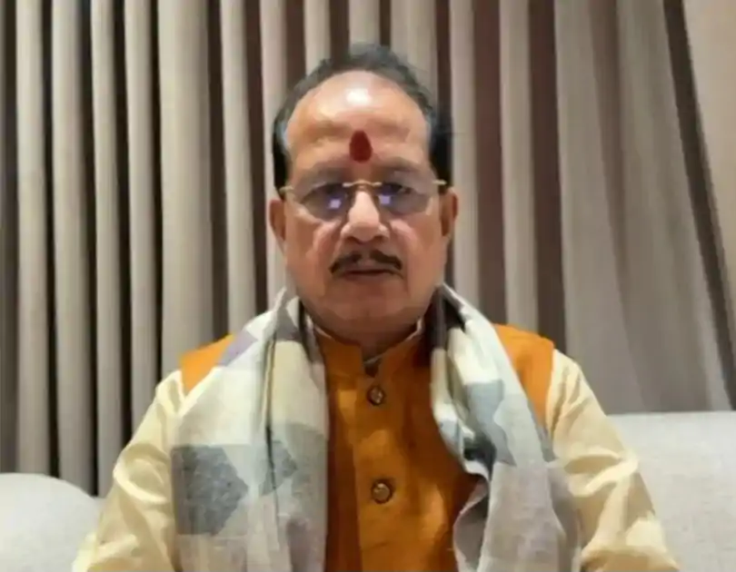 उपमुख्यमंत्री विजय सिन्हा का कड़ा रुख, अधिकारियों से बोले – सभी को स्वस्थ होना होगा