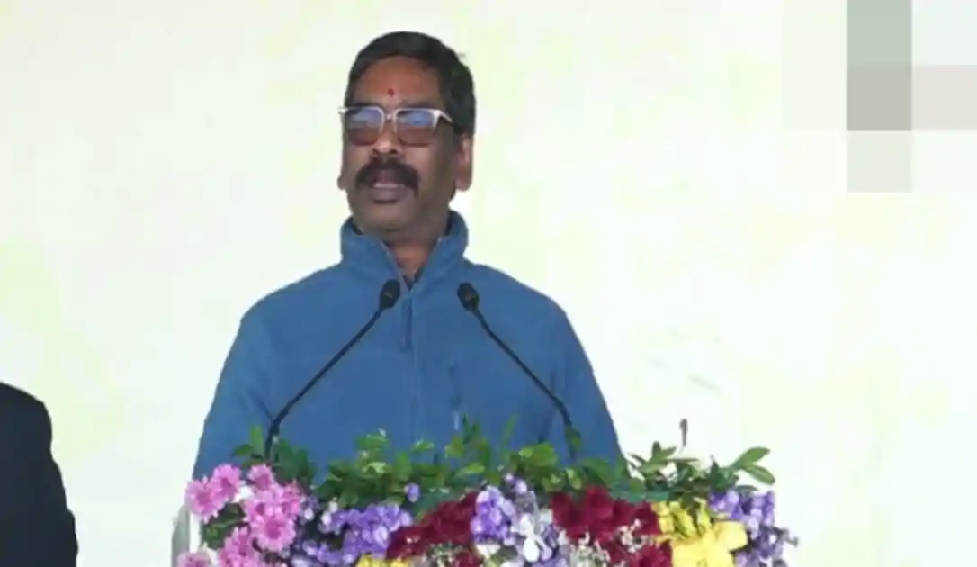 नये साल से पहले युवाओं को तोहफा, JSSC-CGL चयनितों को सीएम ने सौंपे नियुक्ति पत्र