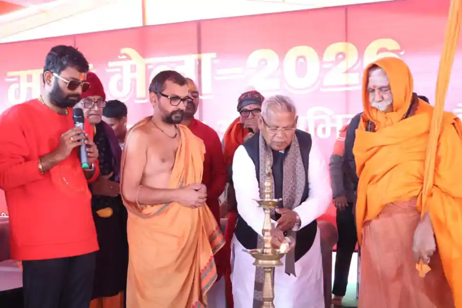 प्रयागराज माघ मेला में युवा चेतना के सेवा कार्यों की जीतन राम मांझी ने की सराहना, संतों से लिया आशीर्वाद