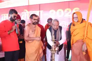 प्रयागराज माघ मेला में युवा चेतना के सेवा कार्यों की जीतन राम मांझी ने की सराहना, संतों से लिया आशीर्वाद