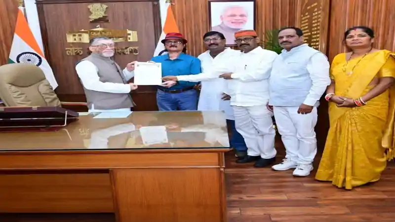 प्रतिनिधित्व नहीं तो समर्थन भी नहीं! भाजपा को चंद्रवंशी समाज का सख्त संदेश प्रतिनिधित्व नहीं तो समर्थन भी नहीं! भाजपा को चंद्रवंशी समाज का सख्त संदेश