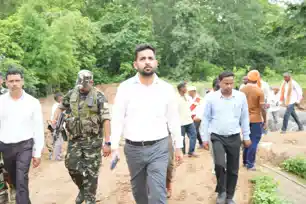 पलामू में सिंचाई व्यवस्था पर फोकस, डीसी ने मौके पर पहुंचकर लिया जायजा 