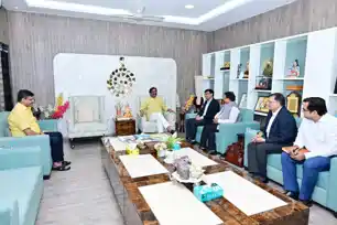 मुख्यमंत्री आवास पहुंचे SAIL प्रमुख, CM हेमंत सोरेन से की मुलाकात