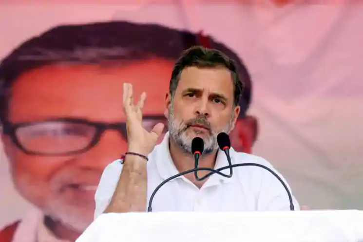 राहुल गांधी का वार: मोदी के हाथ में नीतीश का रिमोट, PM बटन दबाते हैं तो CM बोलने लगते हैं!