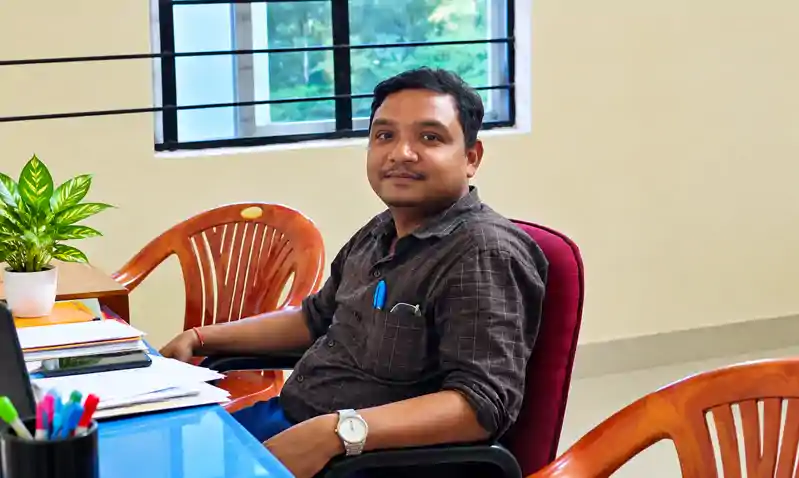 96 डीसमील जमीन के विवाद में हुई राजस्व कर्मी की हत्या, तीन गिरफ्तार