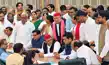 UP राज्यसभा चुनाव : अखिलेश ने दी सरप्राइज, 'चाचा' और 'बेटे' को बनाया उम्मीदवार-UP Rajya Sabha Elections: Akhilesh springs a surprise, fields 'Uncle' and 'Son' as candidates