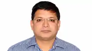 बिहार के वित्तीय संकट में 'संकटमोचक' बने आईएएस विनय कुमार