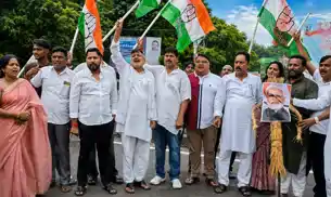 हल्द्वानी घटना के विरोध में कांग्रेस का प्रदर्शन, केंद्र सरकार का पुतला दहन