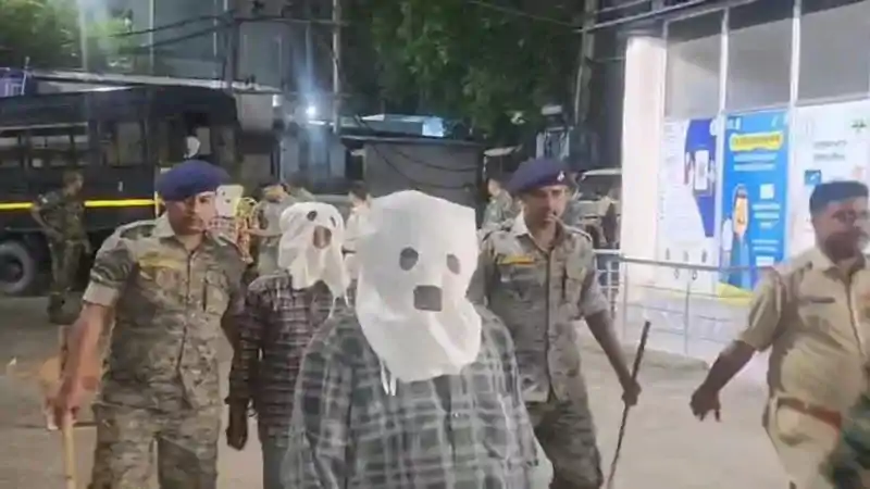 अब माओवादी संगठन की 'कुंडली' खंगालेगी NIA, अदालत से 14 दिन की रिमांड मंज़ूर अब माओवादी संगठन की 'कुंडली' खंगालेगी NIA, अदालत से 14 दिन की रिमांड मंज़ूर