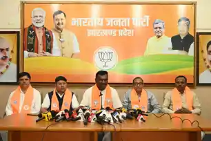 झारखंड की भर्ती परीक्षाओं पर बवाल, भाजपा ने खोला सरकार के खिलाफ मोर्चा