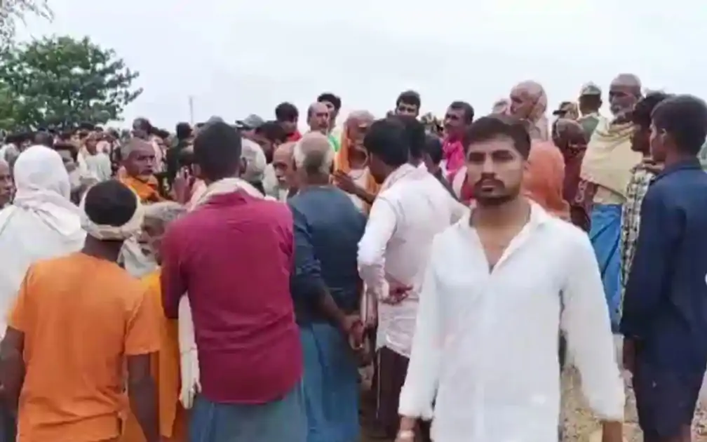 दुलारचंद की शव यात्रा में गोलीबारी, उग्र भीड़ ने की पत्थरबाजी, हुआ बवाल