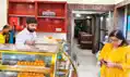 खाद्य पदार्थों और मिठाई दुकानों में जिला प्रशासन ने सघन जांच अभियान, डीएम ने दिये सख्त निर्देश